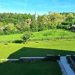 Holling Fertőboz