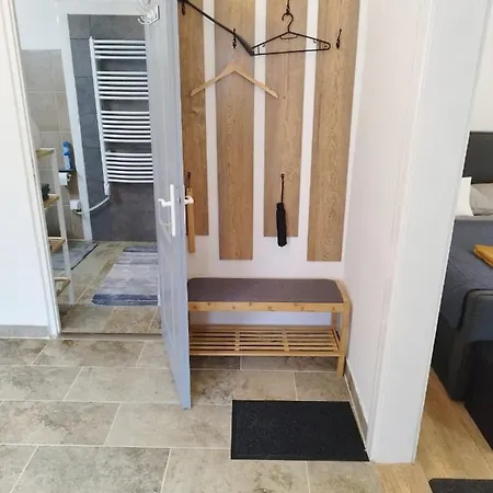Apartment Holling *